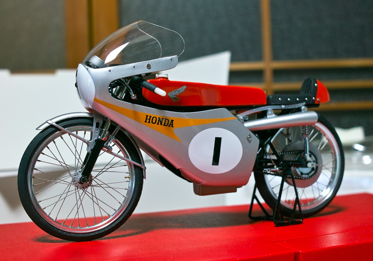 サ*郎様 【美品】ホンダコレクションホール10周年 RC116ミニチュア