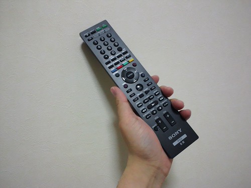 テレビも操作できるようになったPS3の新Bluetoothリモコン「CECH-ZRC1J