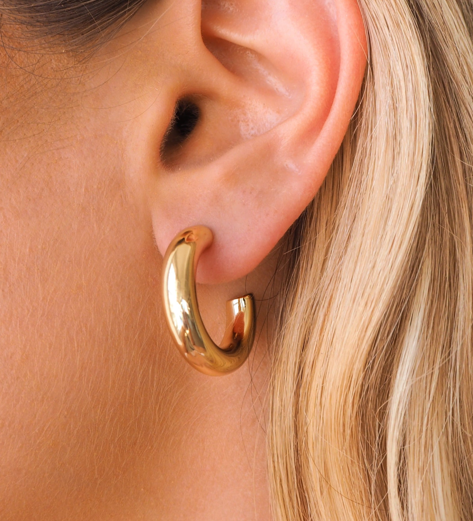 Chunky Gold Hoops | Small – JacqMaria Jewelry