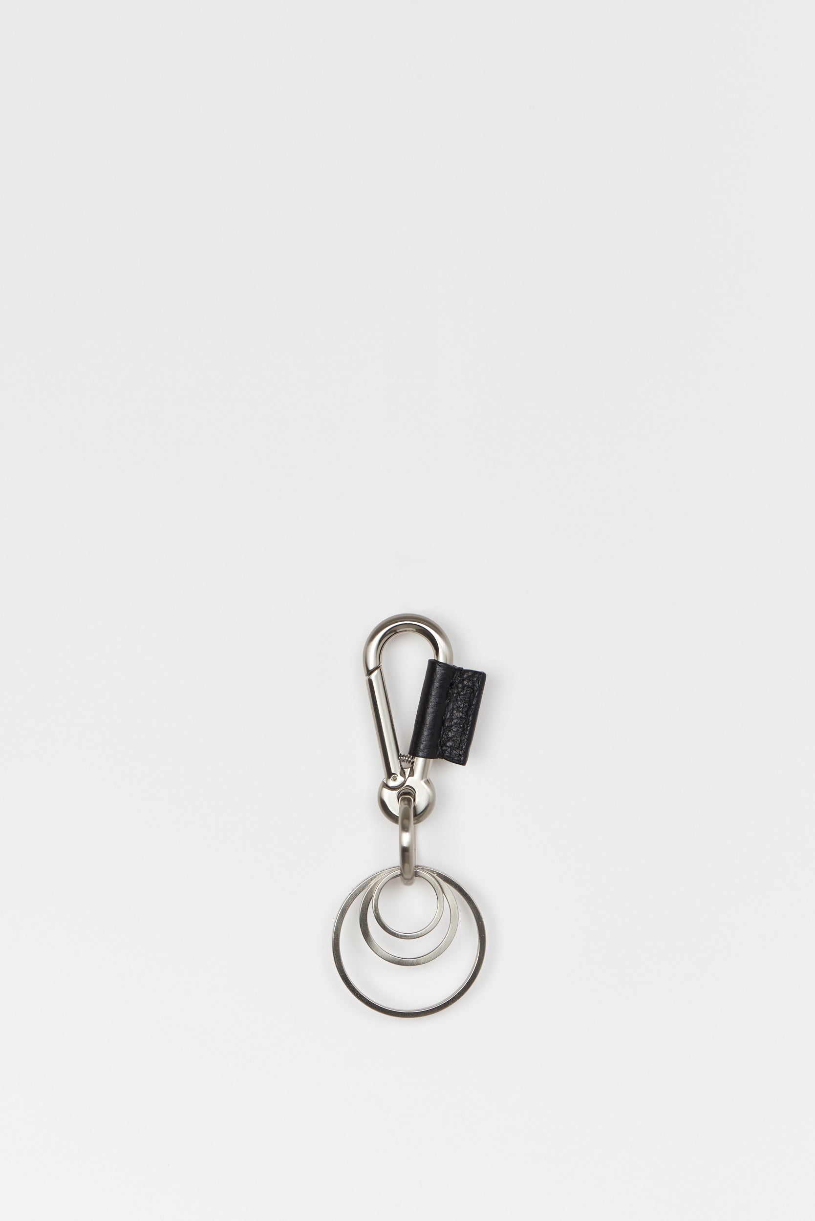 Hender Scheme 「karabiner / black」 – SISTER