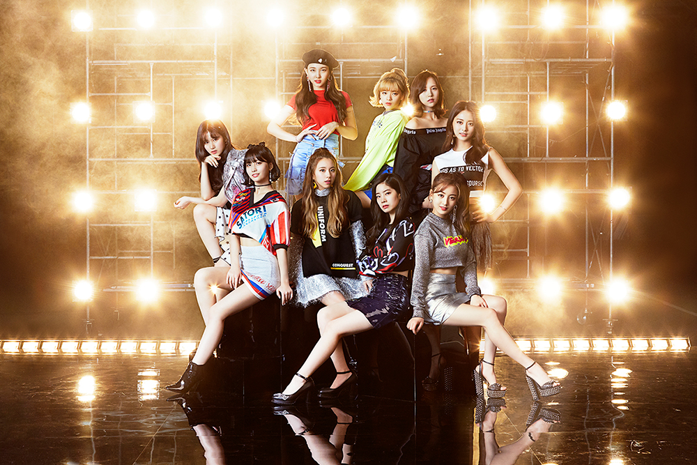 TWICE（トゥワイス） チケット情報『TWICE 1st ARENA TOUR 2018 
