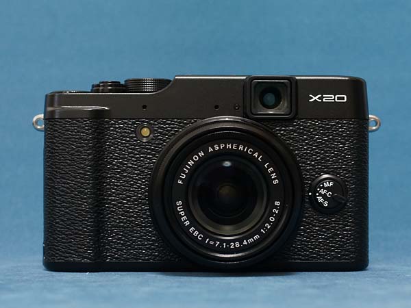 富士フイルム FUJIFILM X20の外観をみる 高級コンパクト /monox