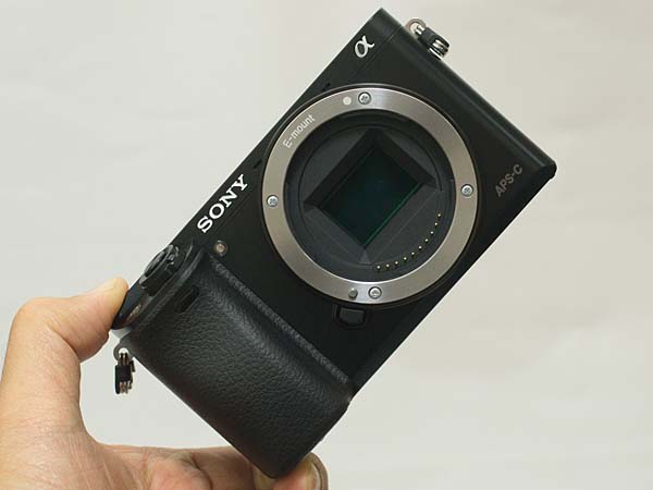 ソニー SONY α6000の徹底レビュー ILCE-6000 EVF内蔵ミラーレス /monox
