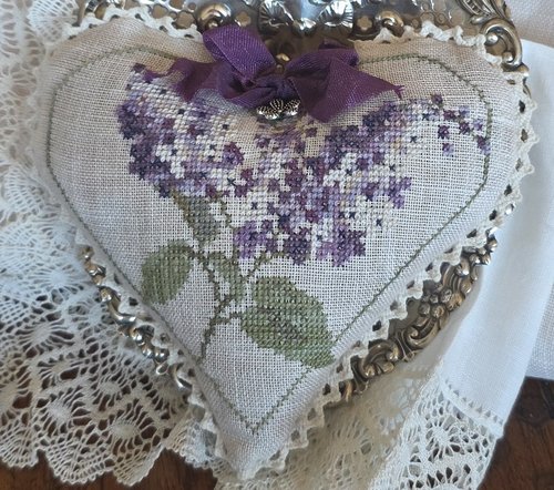 Samplers Not Forgotten Lilac Heart - Cross Stitch Kit - 123Stitch