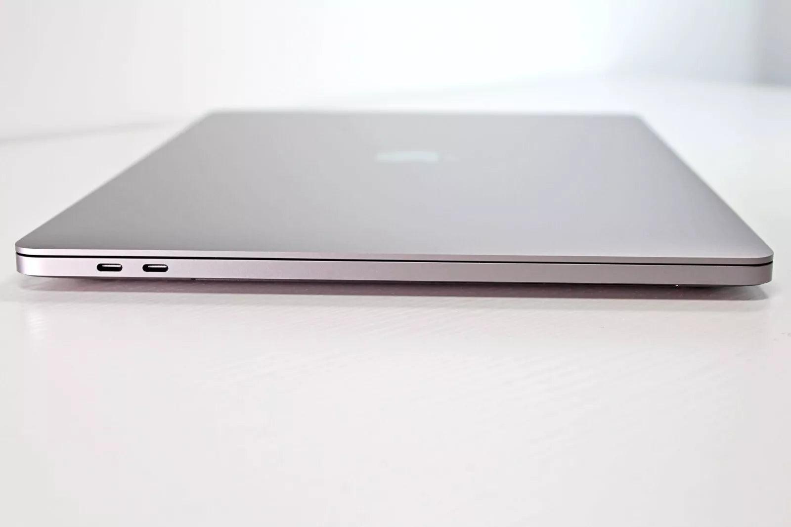 2019 Apple MacBook Pro 16-inch i7 2.6GHz – 16GB RAM 512GB SSD AMD