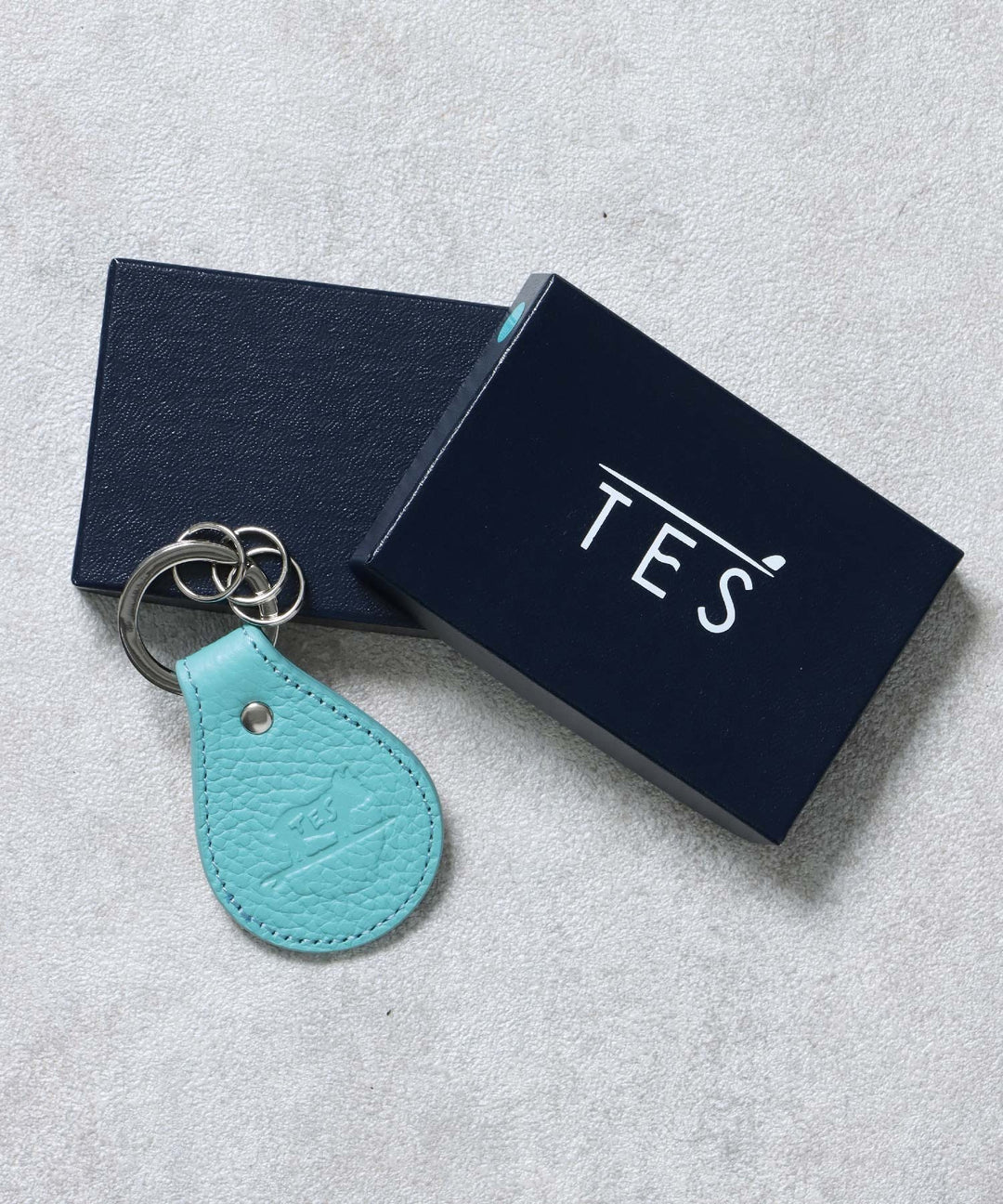 WEB / FLAG SHOP限定】TES LEATHER MAGNET KEY HOLDER / キーホルダー