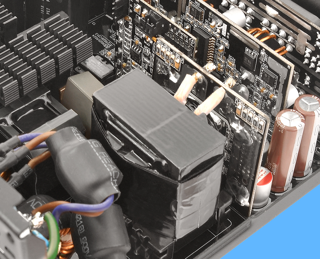 ThermaltakeThermaltake Toughpower GF3 1200W Gold - TT Premium