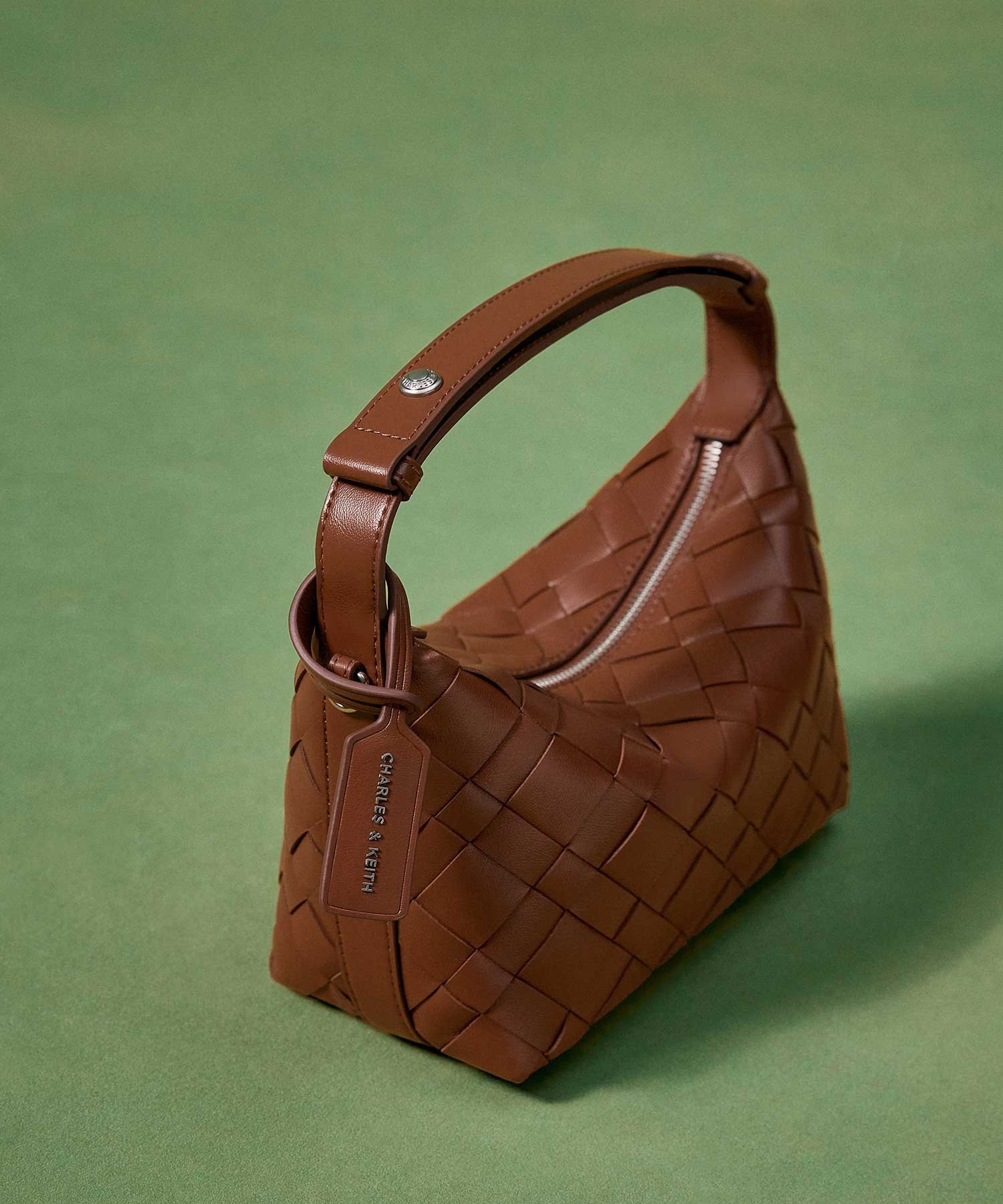 CHARLES & KEITH｜Ivette イヴェット ウーブンショルダーバッグ