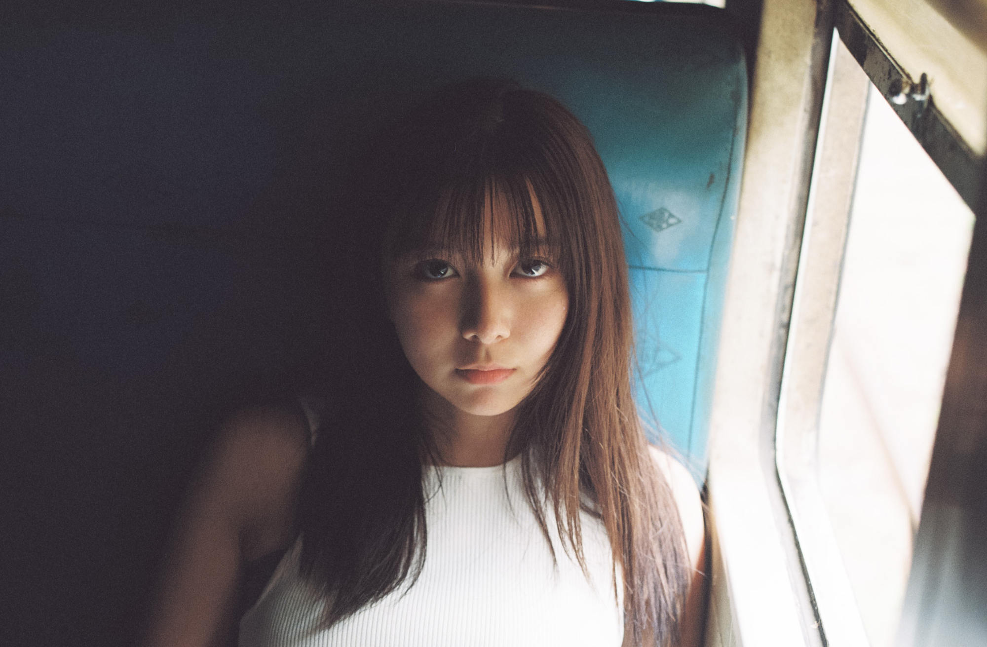 上白石萌歌 スリランカで撮影した写真集『charm charm』発売決定