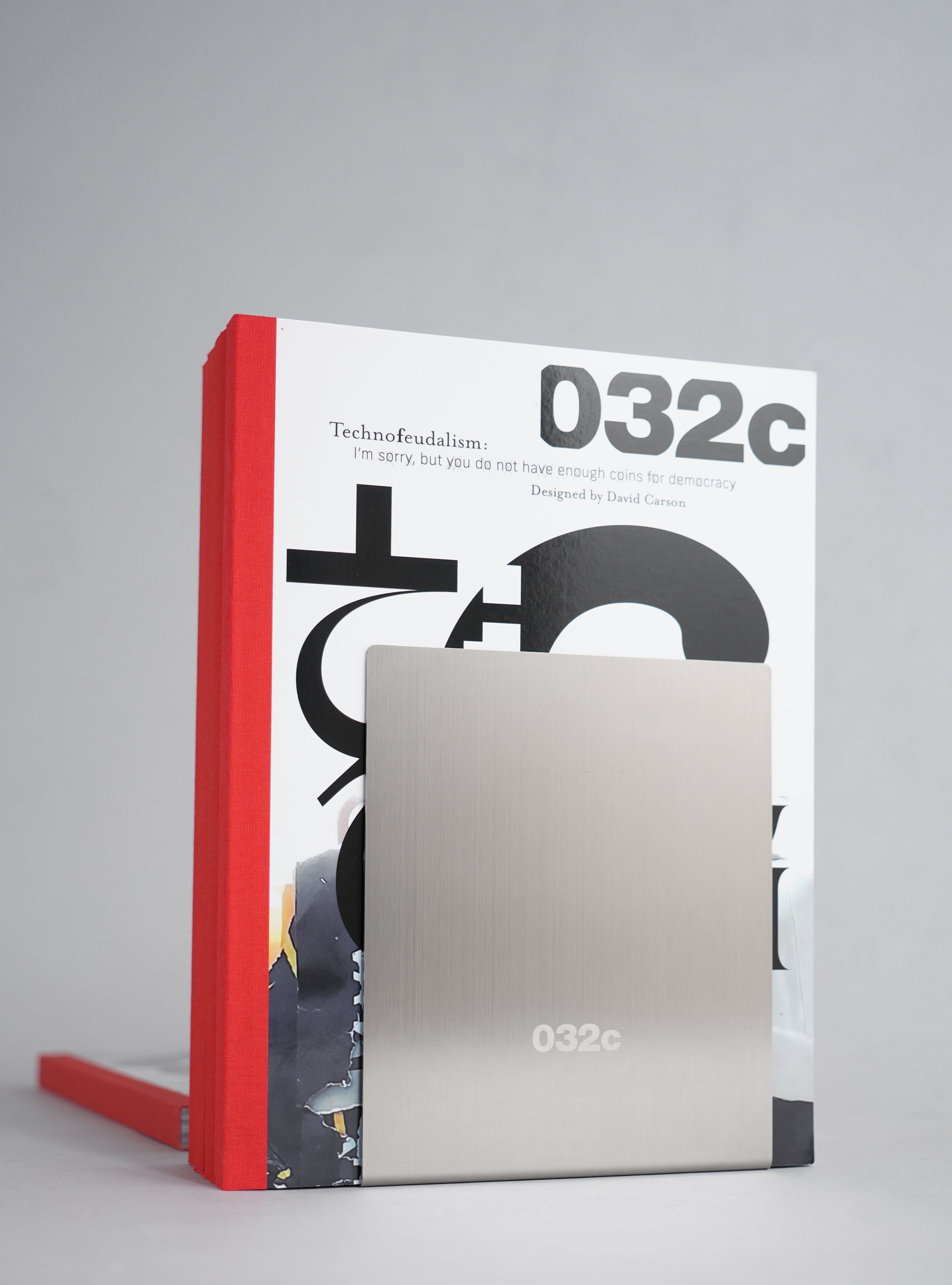 MAGAZINES – 032c