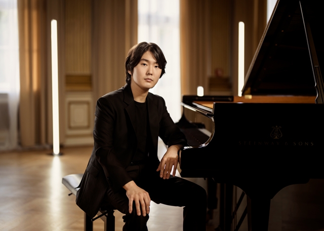 ショパン・コンクール優勝者、チョ・ソンジン（Seong-Jin Cho）が新作