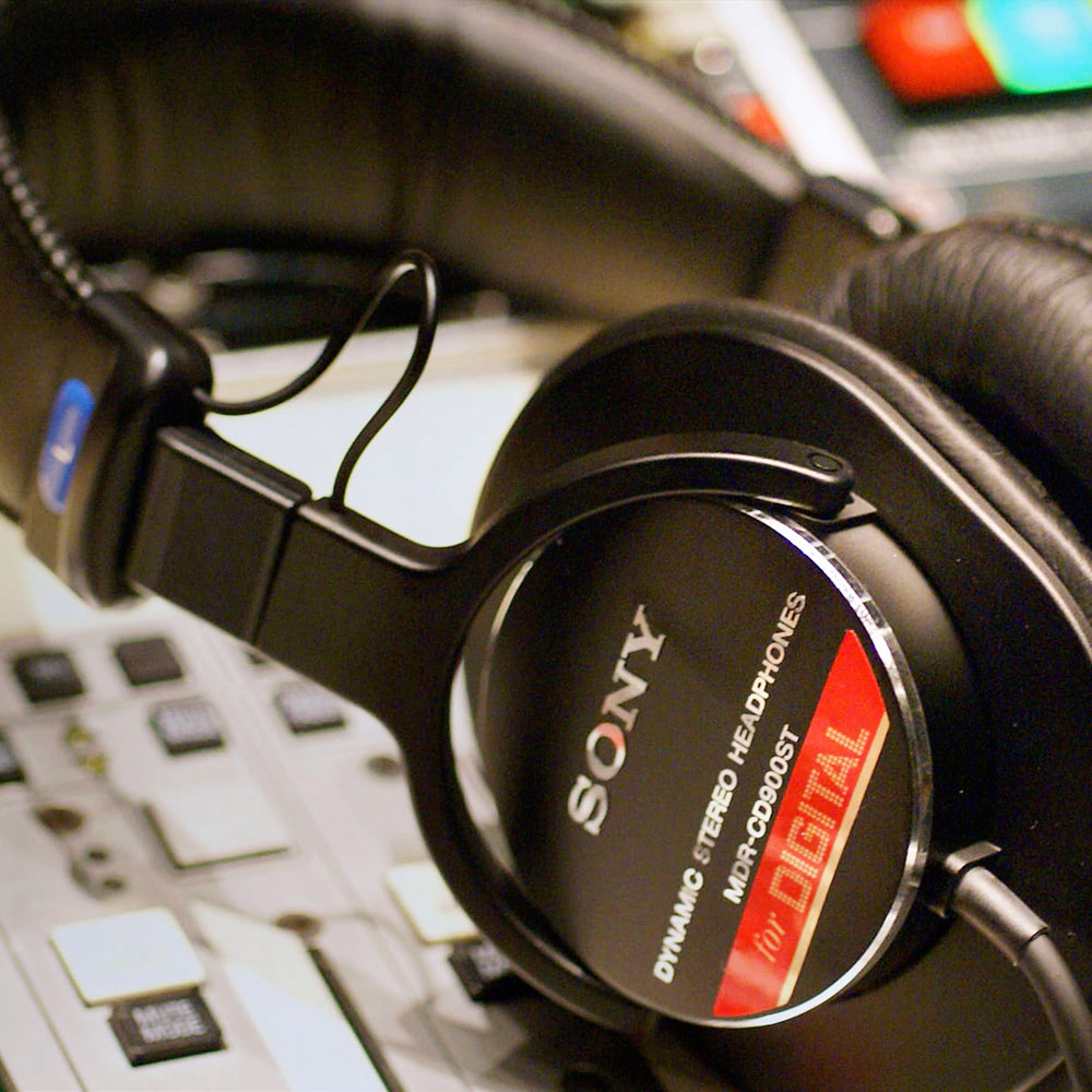 SONY ソニー MDR-CD900ST スタジオモニター用 ヘッドホン(ソニ−製