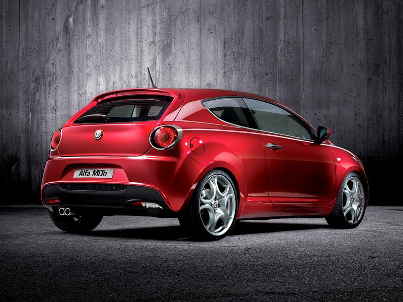 ☆MOMO☆ モモボス ALFA 147/159 /GT/MITO/GIULIETTA MOMOボス