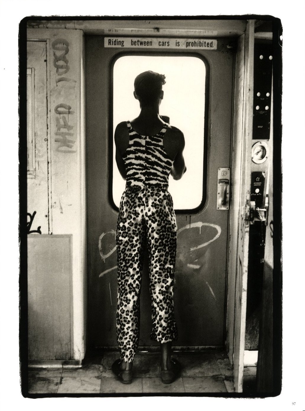 ON THE STREET 1980-1990 / Photo: Amy Arbus | 小宮山書店 KOMIYAMA
