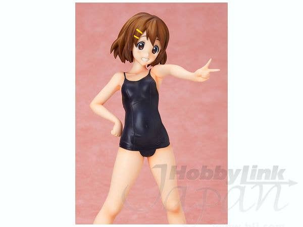 Yui Hirasawa (Santa Ver.) PVC | HLJ.com