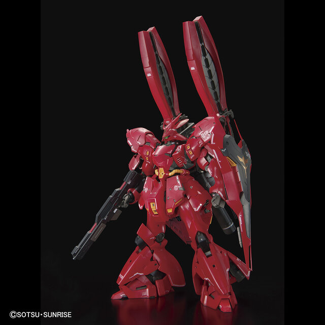 RGガンプラ「MSN-04FF サザビー」発表！実物大νガンダム立像の特別演出