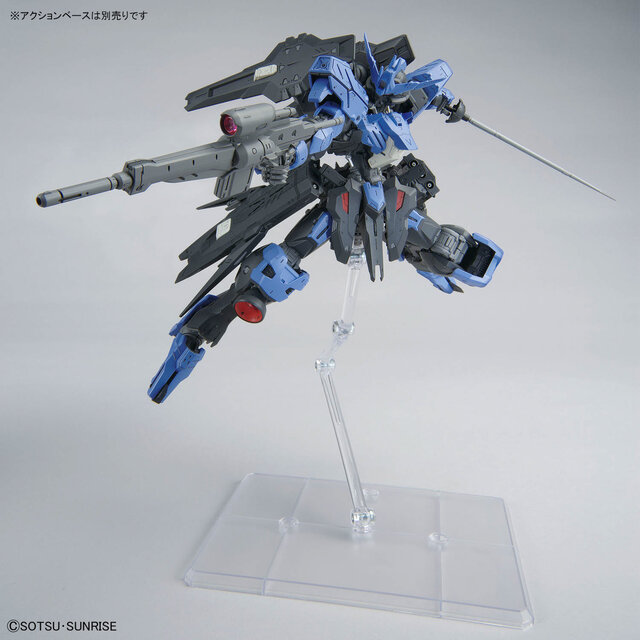 サーベル抜刀の躍動感に見惚れる！新作ガンプラ「MG ガンダム
