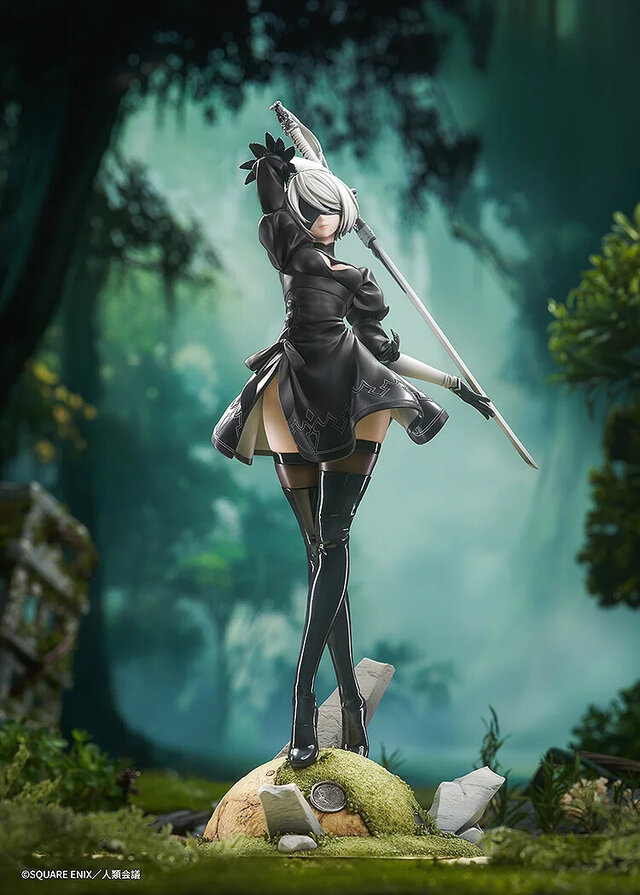 衣装から太ももがチラリ！「ニーアオートマタ」より「2B（ヨルハ二号B
