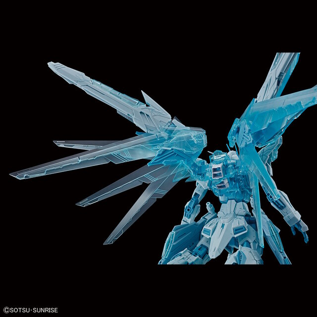 氷・雷を思わせるカラーリング！特別なMGガンプラ「フリーダム Ver.2.0