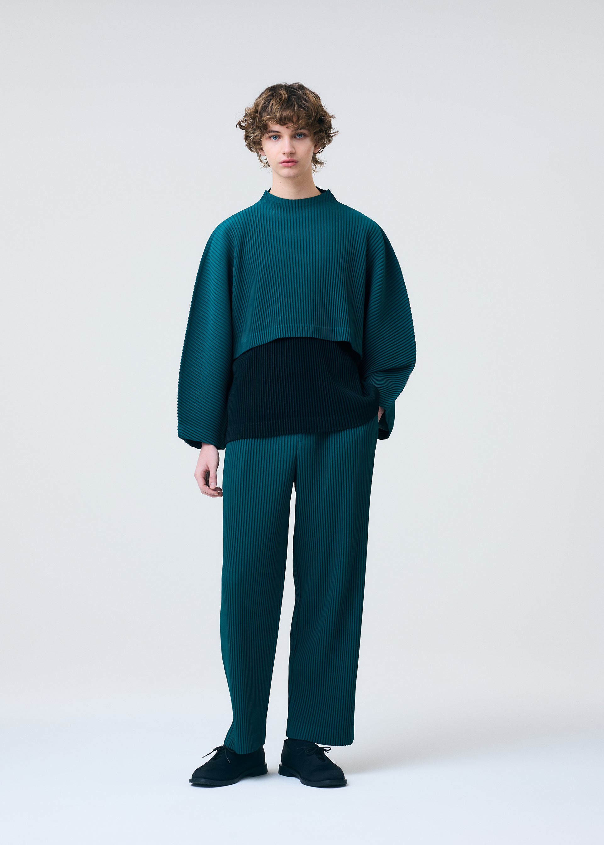 COLOR PLEATS 1 – isseymiyake.com