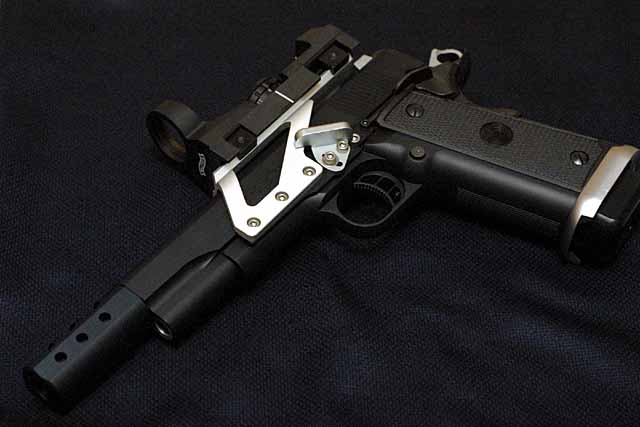 GUN