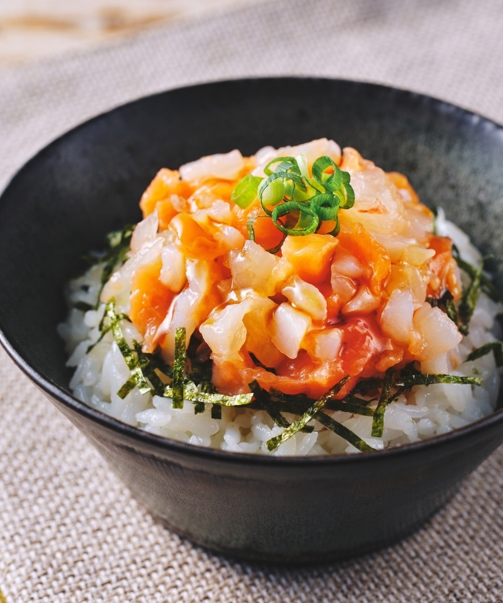 サーモン・いか・えび使用】海鮮丼の具 2食入(80g)×5袋（賞味期限