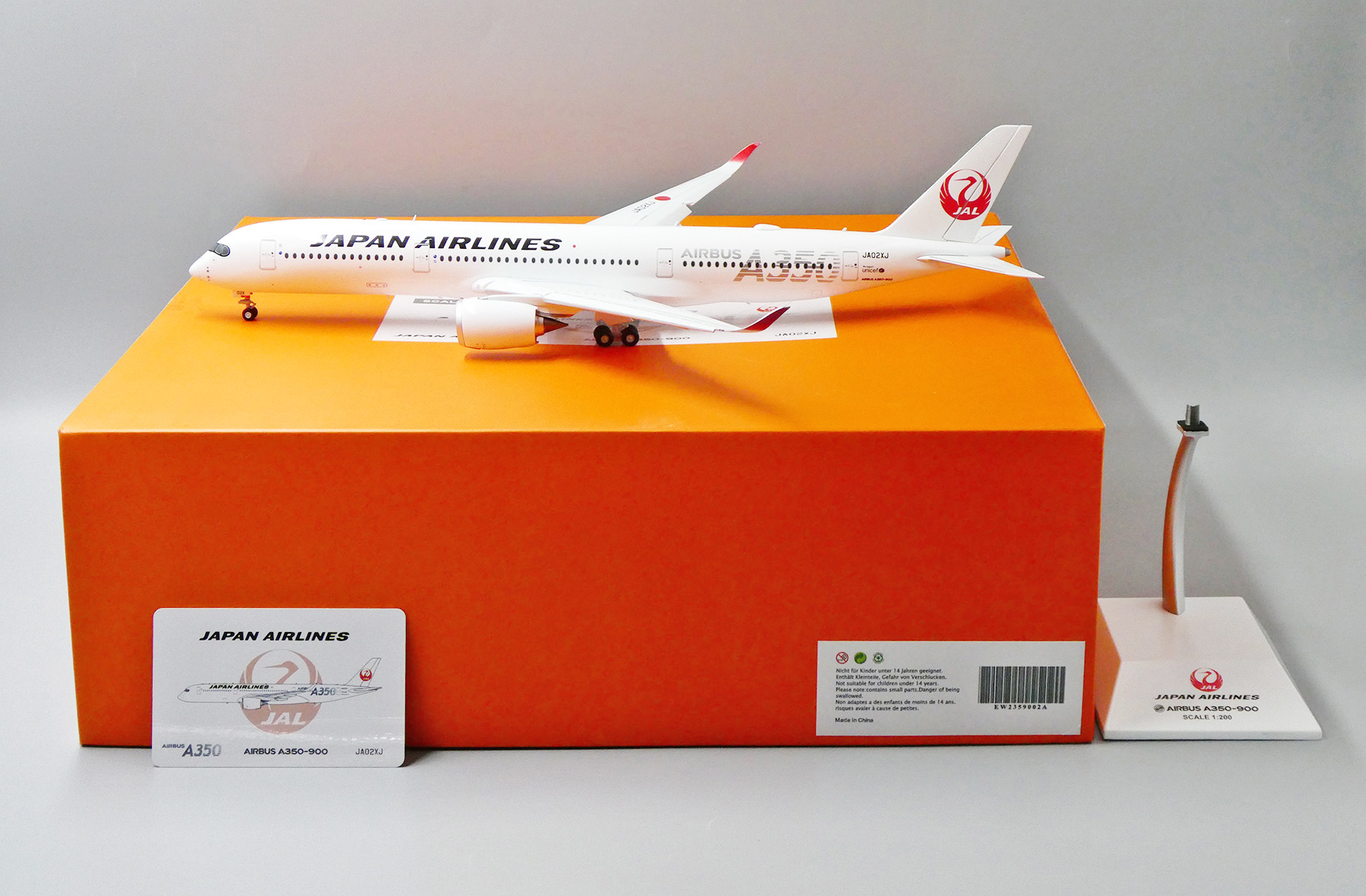 ScaleModelStore.com :: JC Wings 1:200 - EW2359002A - Japan