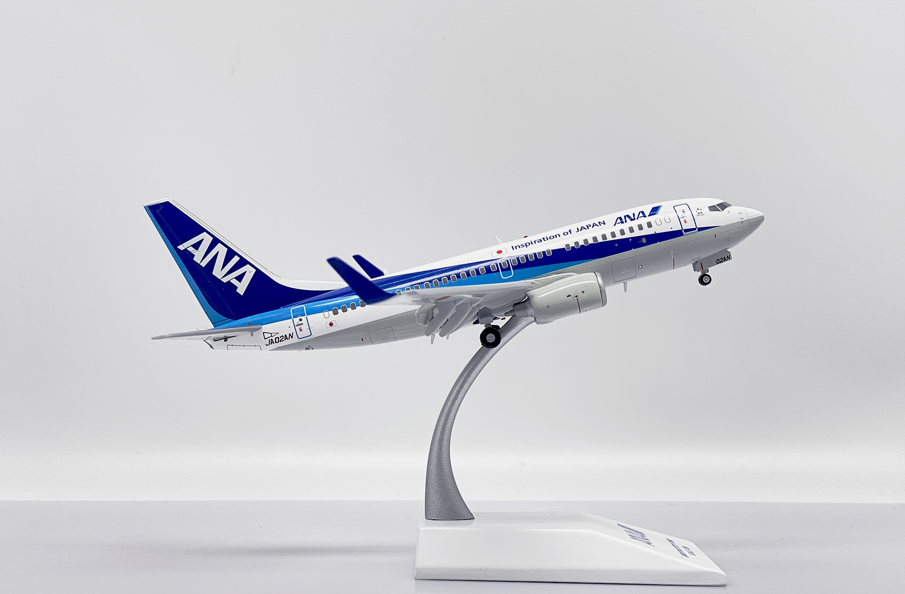 ScaleModelStore.com :: JC Wings 1:200 - SA2023A - ANA- All Nippon