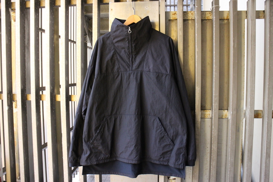 COMOLI/コモリ】製品染ナイロンアノラック 19AW[2019.10.23発行]｜トレ