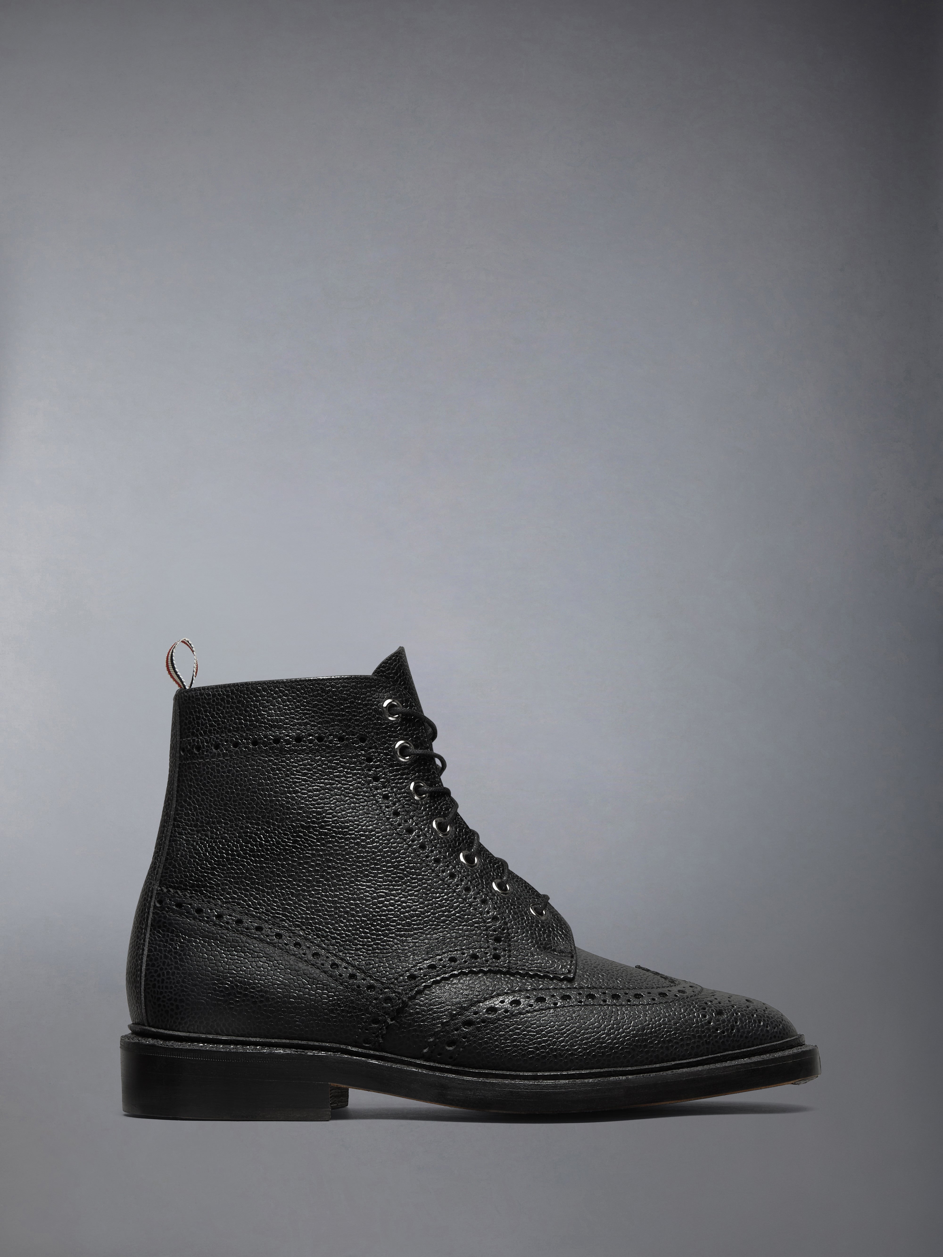 ウィングチップ ブローグブーツ | Thom Browne