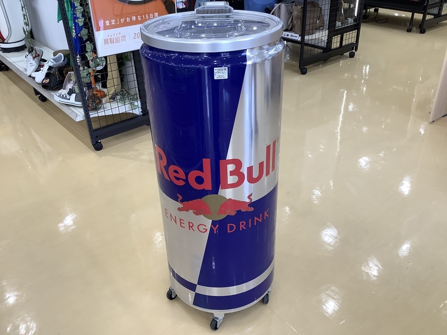 レッドブル好きにはたまらない！レッドブル缶型冷蔵庫が入荷！！｜2022