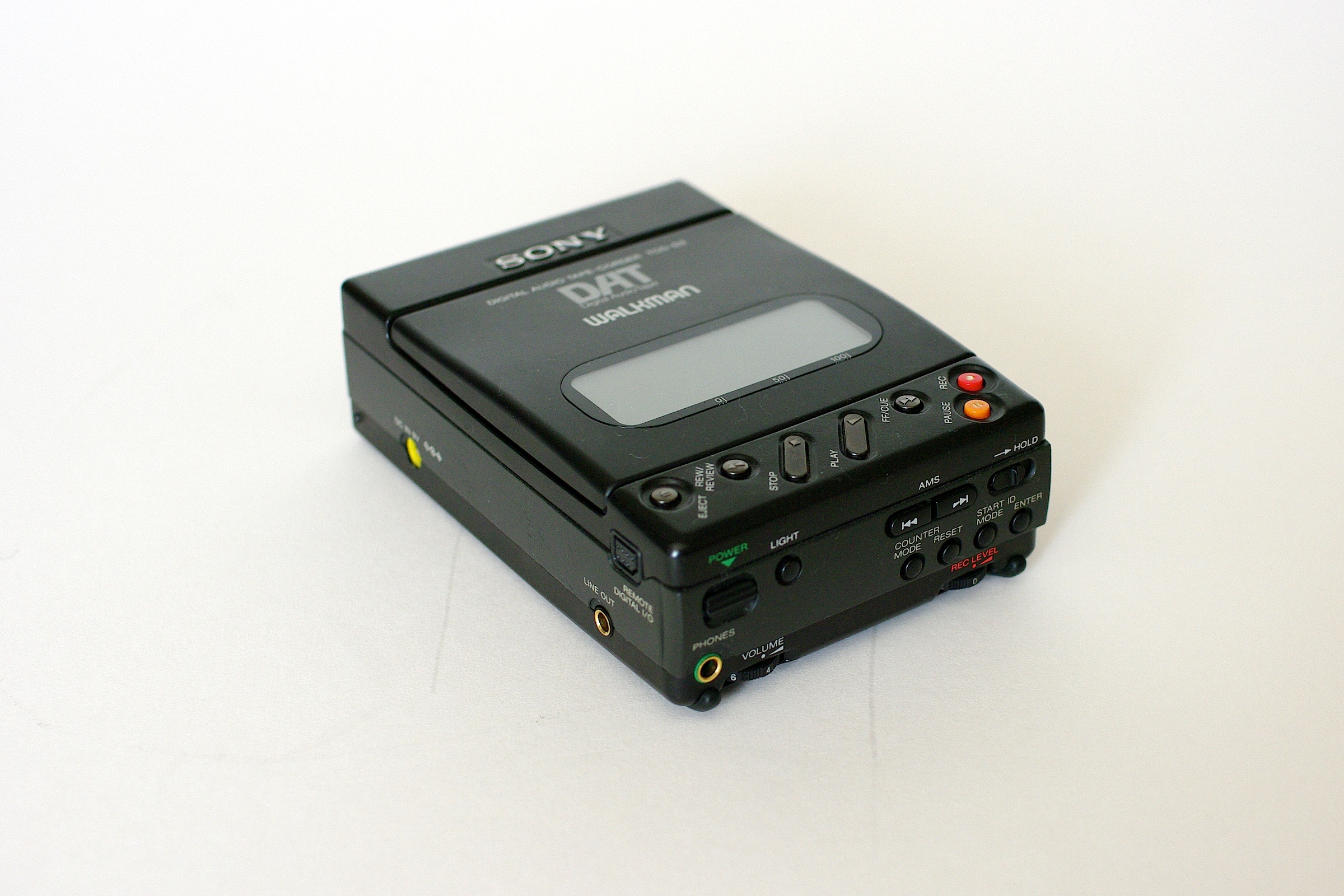 Sony TCD-D3 | zStereo