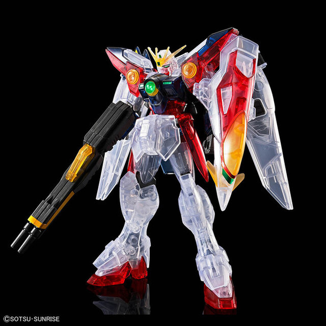 新機動戦記ガンダムW」ガンダムデスサイズからウイングガンダムゼロの