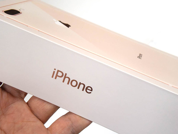 ASCII.jp：iPhone 8の魅惑のゴールドはiPhone X待ちの人に危険