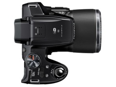 富士フイルム、Wi-Fi内蔵の光学44倍ズーム機「FinePix S8400W」を海外