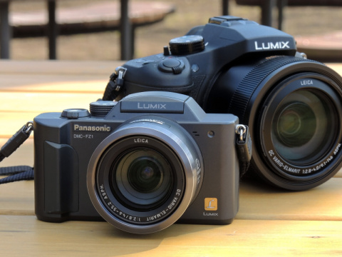 オールドデジカメの凱旋：パナソニックLUMIX DMC-FZ1（2002年