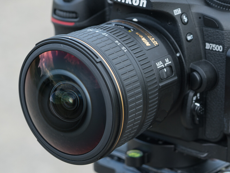 交換レンズレビュー：Nikon AF-P DX NIKKOR 10-20mm f/4.5-5.6G VR