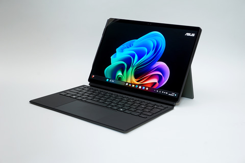 PC短評】Snapdragonで驚異的なバッテリ持ちを実現したASUS製2in1登場