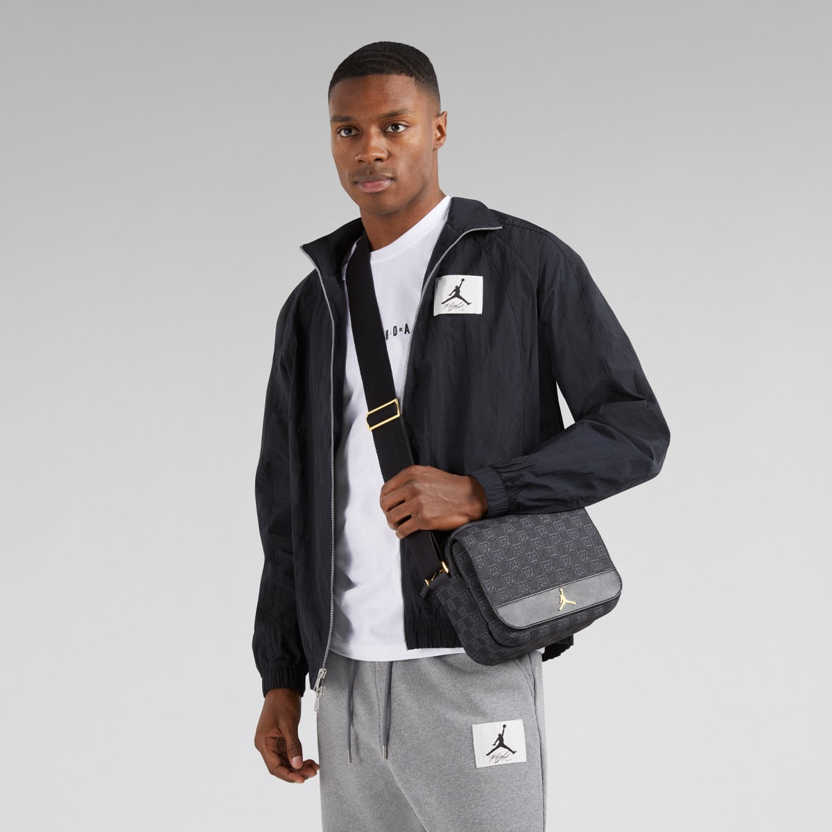 JORDAN BRAND MONOGRAM MINI MESSENGER BAG BLACK 23HO-S（ジョーダン