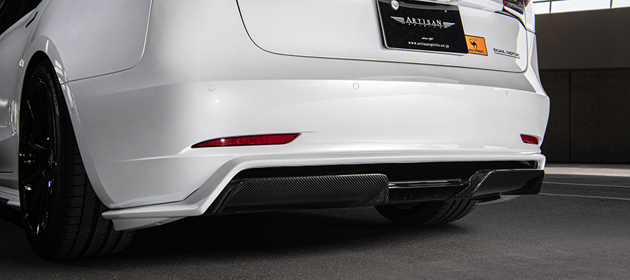 テスラModel 3 ｜ ARTISAN SPIRITS for LEXUS（レクサス）TOYOTA