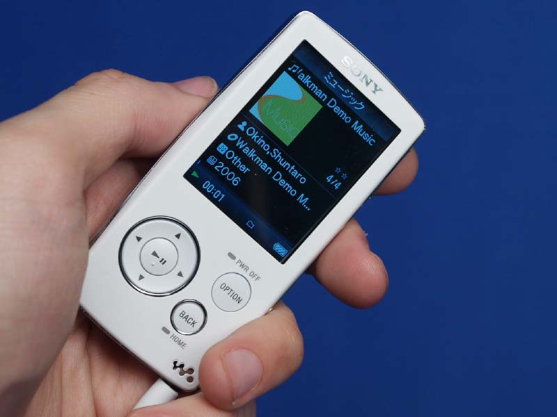 新製品レビュー】ソニーの底力を感じる新ウォークマン。「NW-A800」