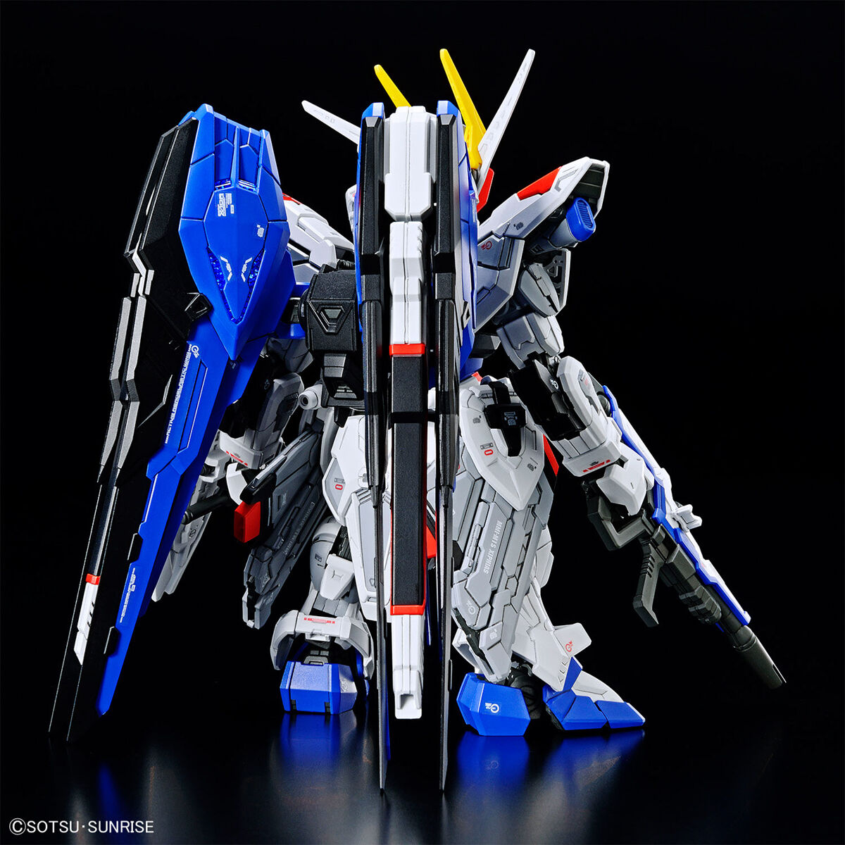 MASTER GRADE SD FREEDOM GUNDAM｜BANDAI HOBBY SITE