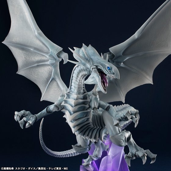 遊☆戯☆王デュエルモンスターズ』「青眼の白龍」が立体化！迫力の全高