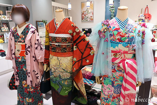 閉店直前の豆千代モダン新宿店。キュートな着物の回顧展とセール