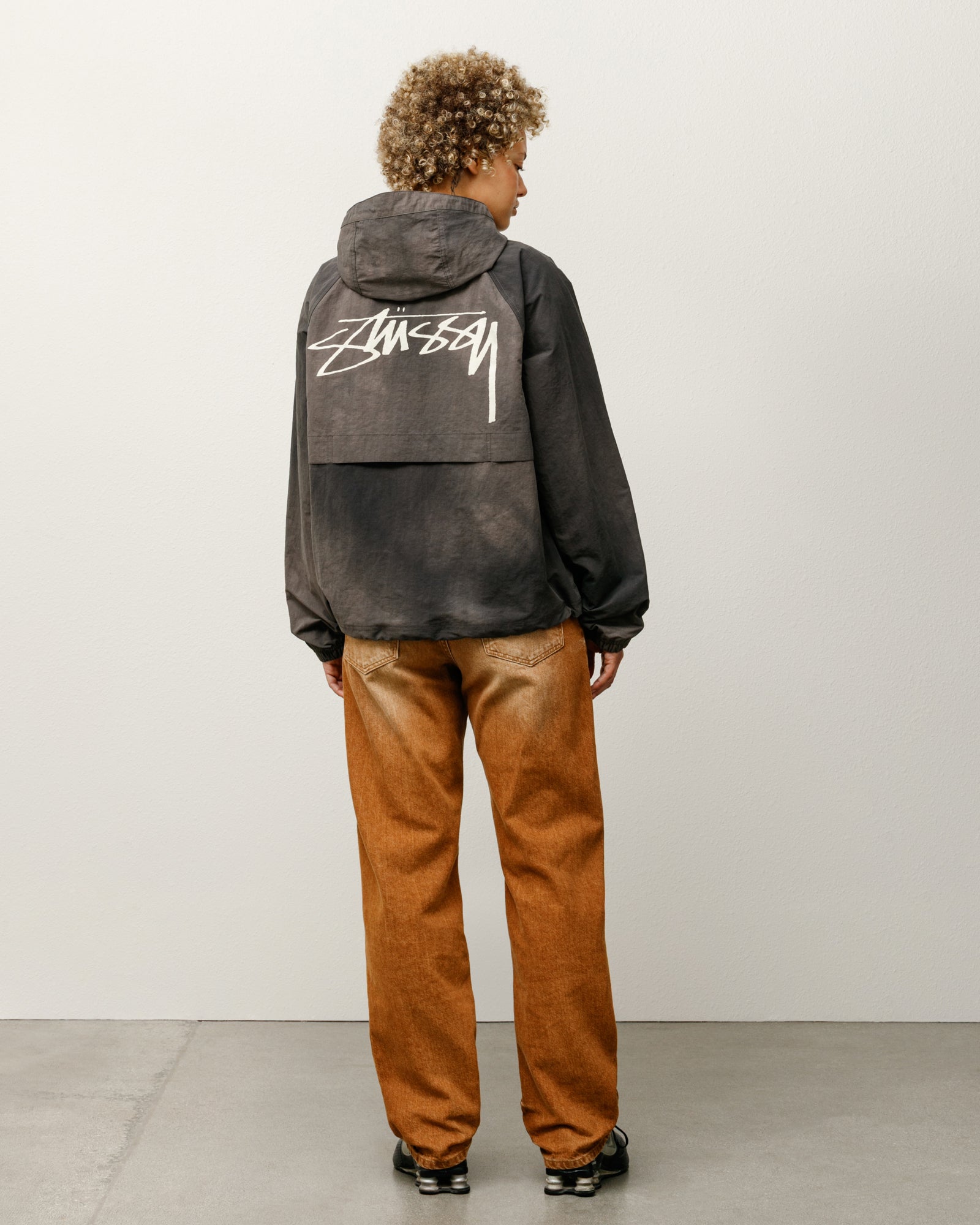 Beach Shell Wave Dye – Black | Outerwear | Stüssy Canada