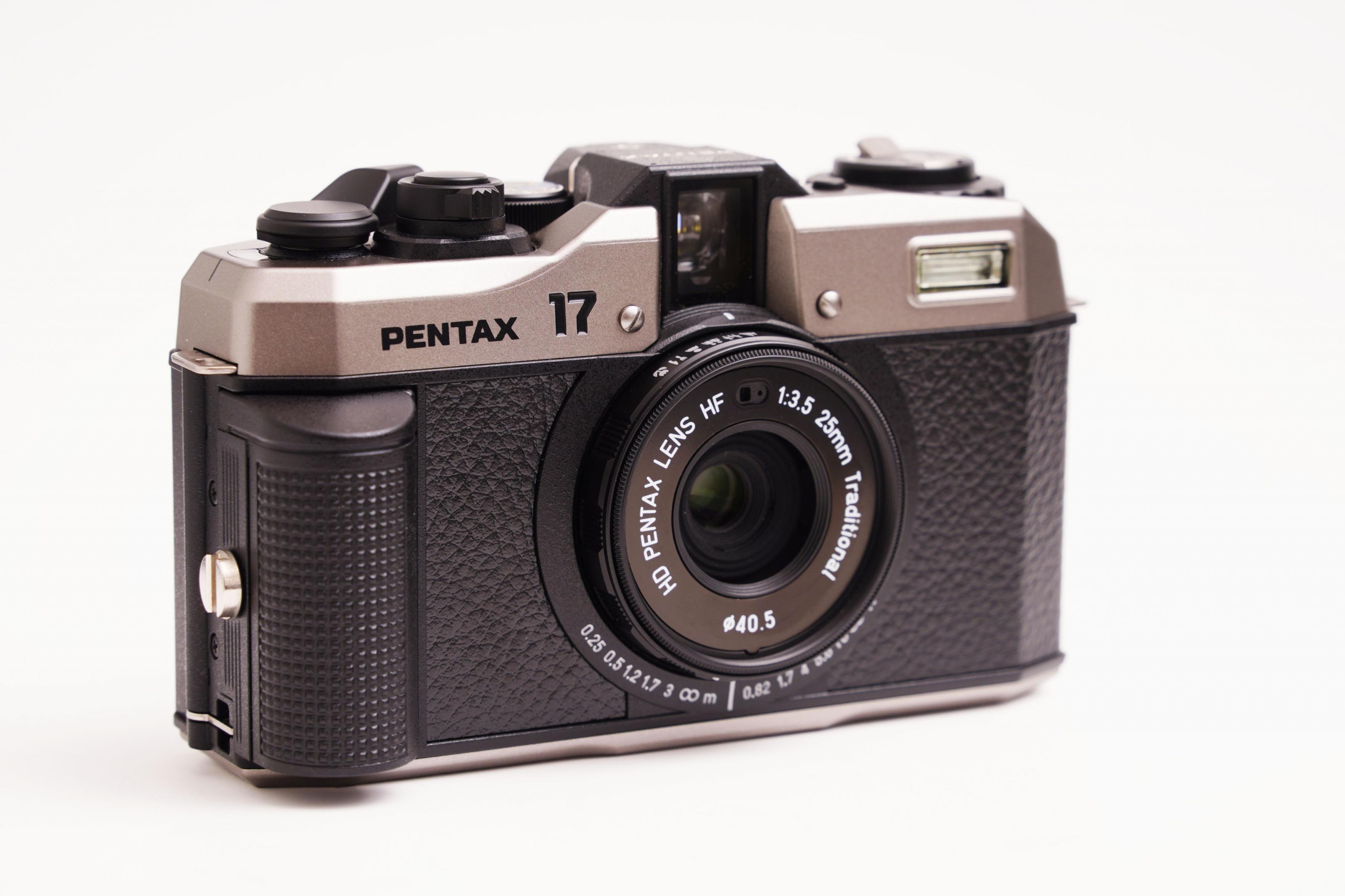 新製品レビュー：ハーフサイズフィルムカメラ「PENTAX 17」：Photo