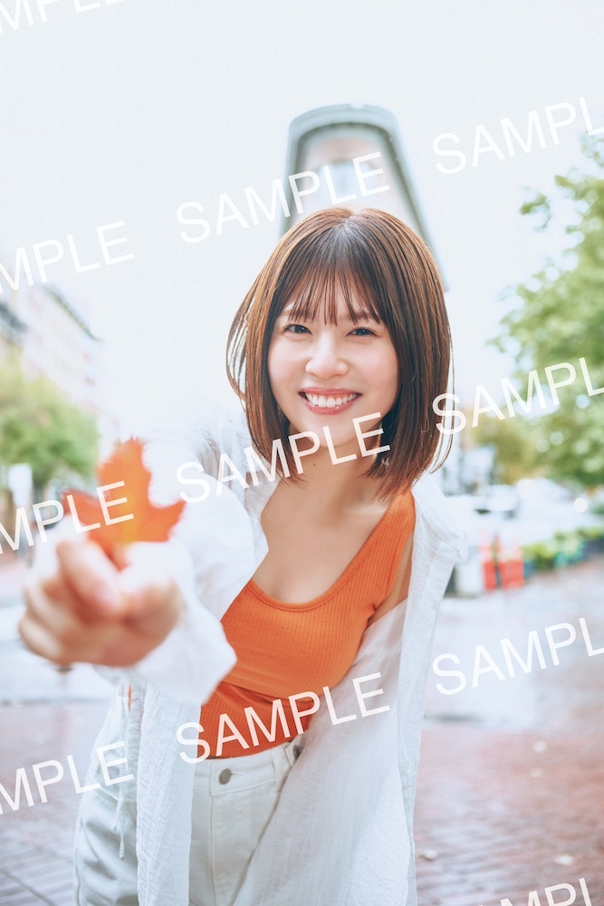 非売品】日向坂46 松田好花 写真集「振り向いて」 直筆サイン入りパネル 日