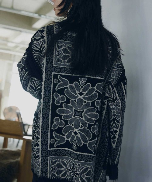 Ameri（アメリ）の「RUG PATTERN KNIT JACKET（ノーカラージャケット
