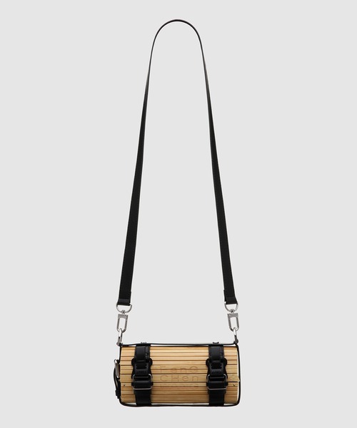 Feng Chen Wang（フェン・チェン・ワン）の「SMALL BAMBOO BAG