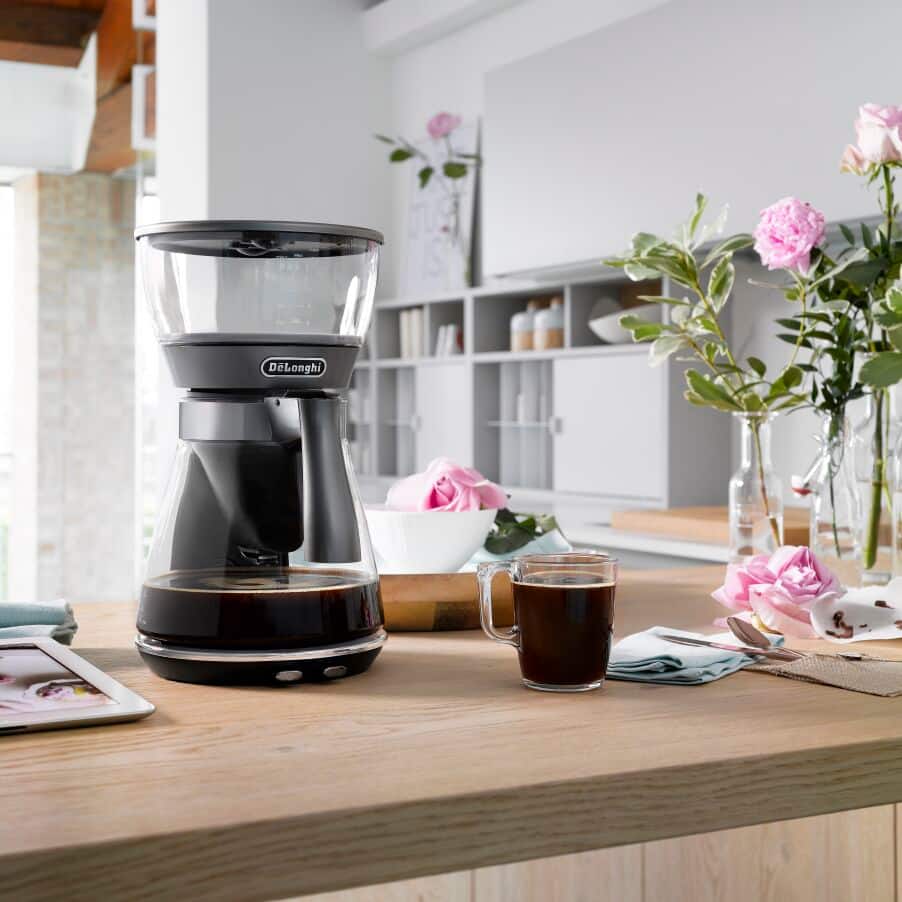 クレシドラ ドリップコーヒーメーカー シルバー ICM17270J | De'Longhi JP